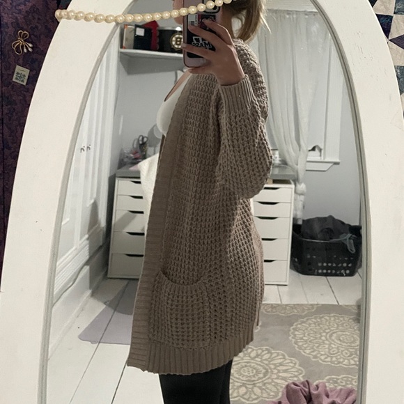 Express cardigan Size Medium barely worn - Picture 3 of 4